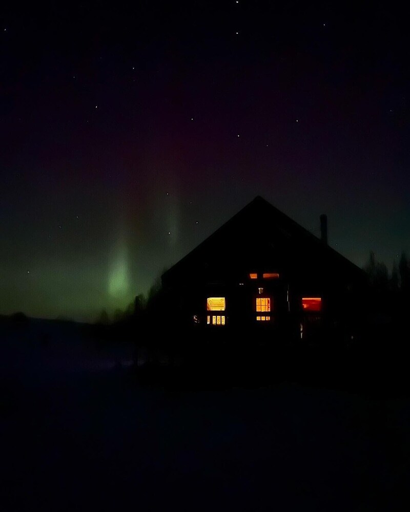 Private Log Cabin Rental Deals & Reviews (Drayton Valley, CAN) Wotif