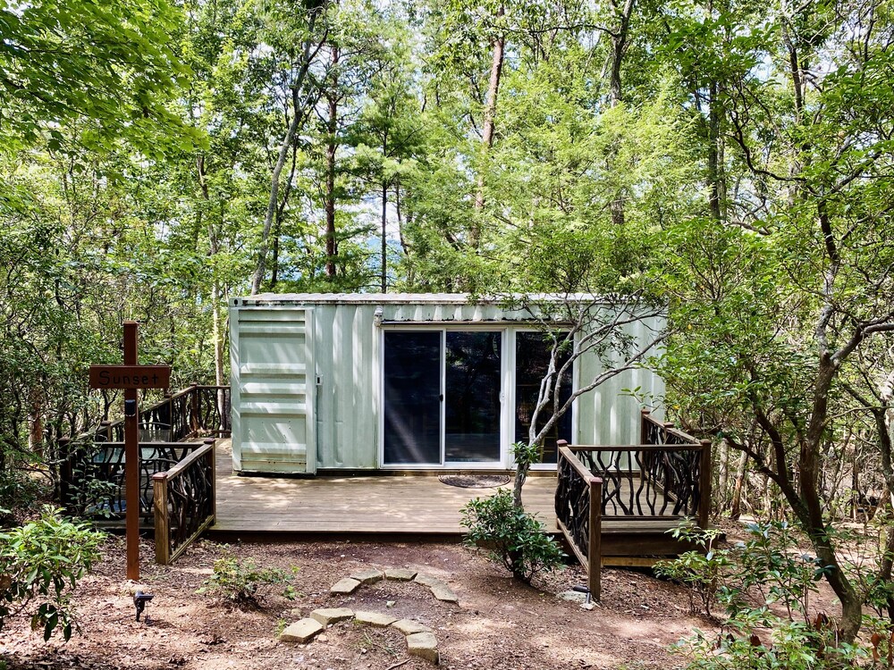 Petfriendly Sunset Eco Container Cabin 10 minutes from Downtown Dahlonega Lumpkin County Vrbo