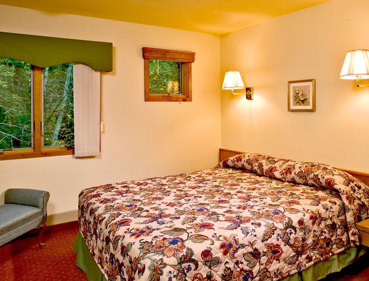 Beautiful 2 Bedroom Unit at Resort, Sleeps 8 in Shawnee On Delaware, United States