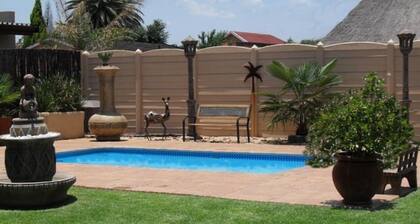Casa Villa Guest House Carletonville - Suite 5