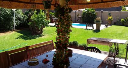 Casa Villa Guest House Carletonville
