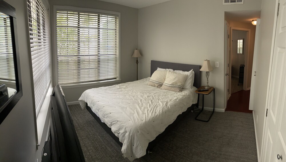 Best Midtown Location By the Park!