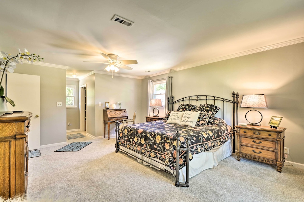 Horse-Friendly Alabama Home-Away-From-Home!