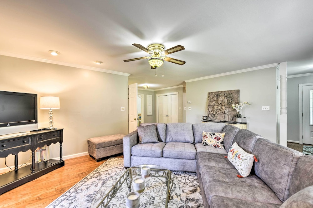 Horse-Friendly Alabama Home-Away-From-Home!