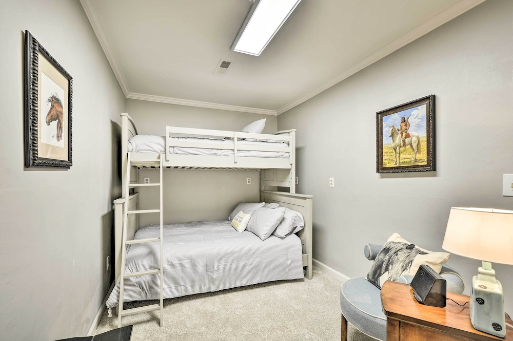 Horse-Friendly Alabama Home-Away-From-Home!