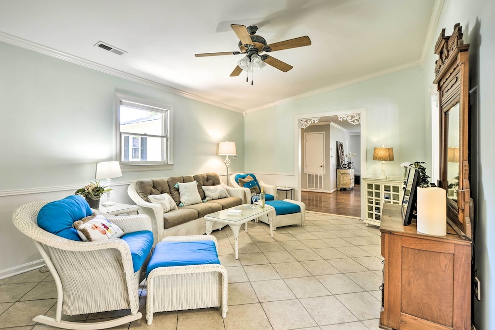 Horse-Friendly Alabama Home-Away-From-Home!