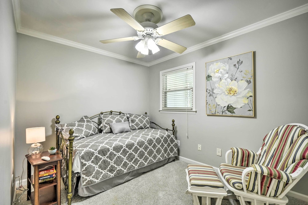 Horse-Friendly Alabama Home-Away-From-Home!