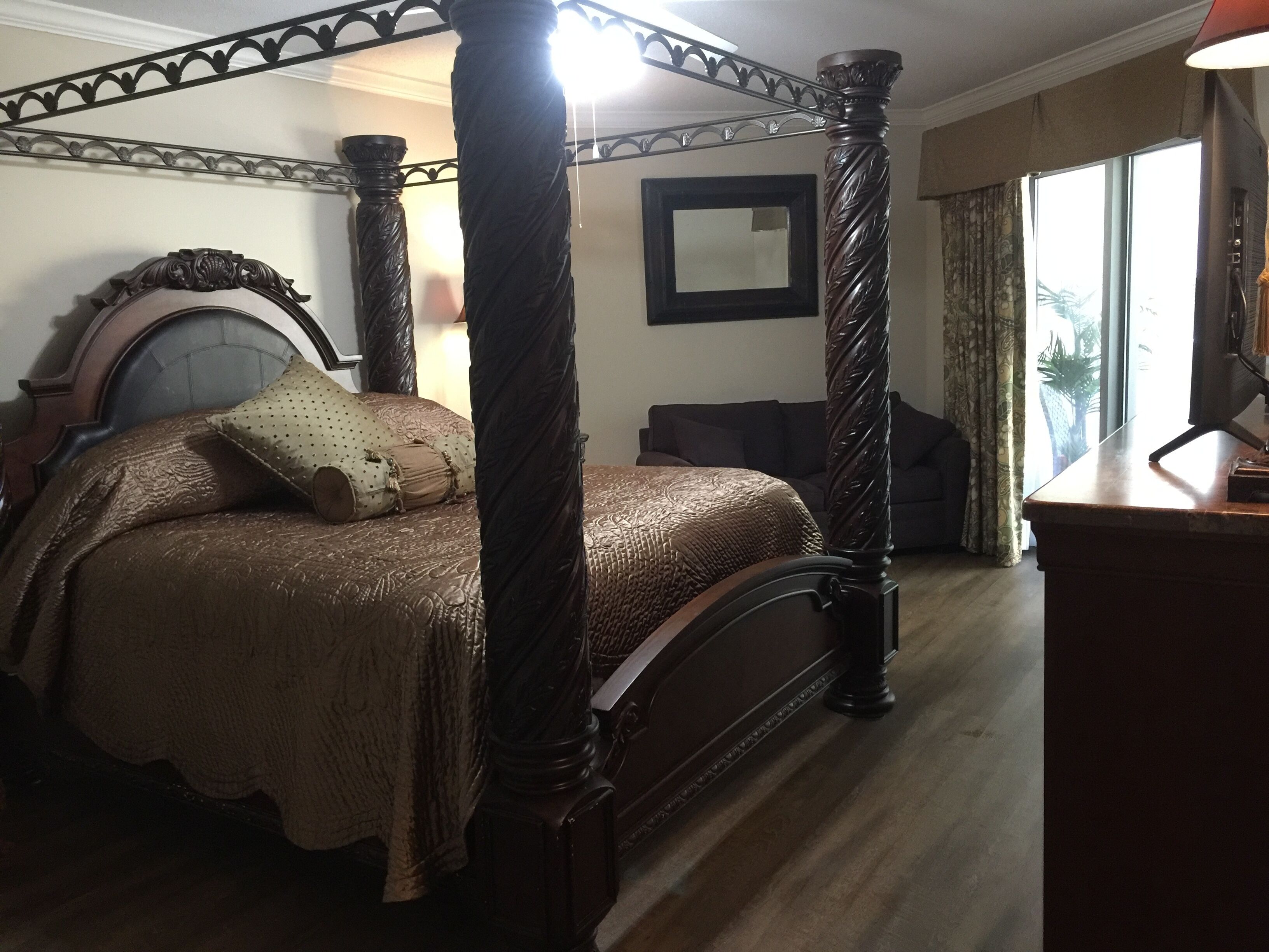 Honeymoon Suite 8 1800 Sq Ft Oceanfront Luxury Grand Opening Specials 21 Room Prices Deals Reviews Expedia Com