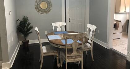 Remodeled Historic 2br/1ba House Near Downtown