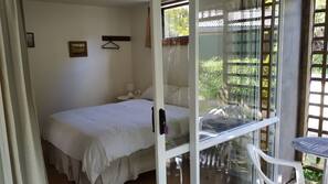 1 bedroom, linens