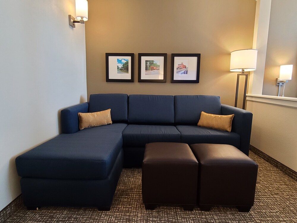 Comfort Inn & Suites Harrisonburg