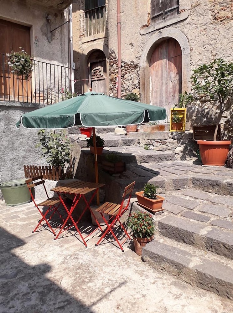 Al castello San Piero Patti