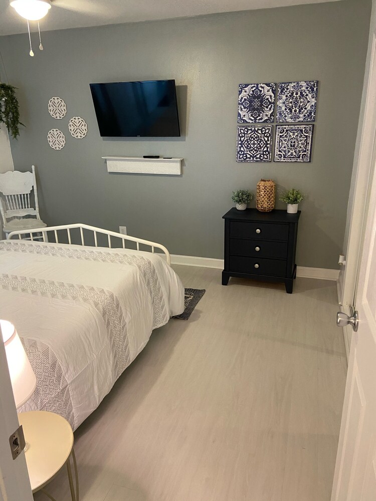 Shadowlawn Villas II, Suite III Virginia Beach Vrbo