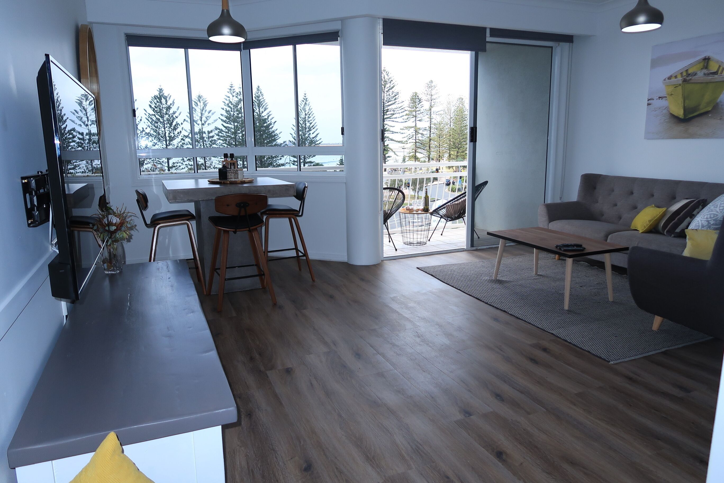 Luxe Unit With 180 Degree Ocean Views