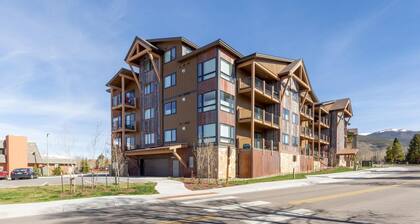 Sail Lofts by Summit County Mountain Retreats