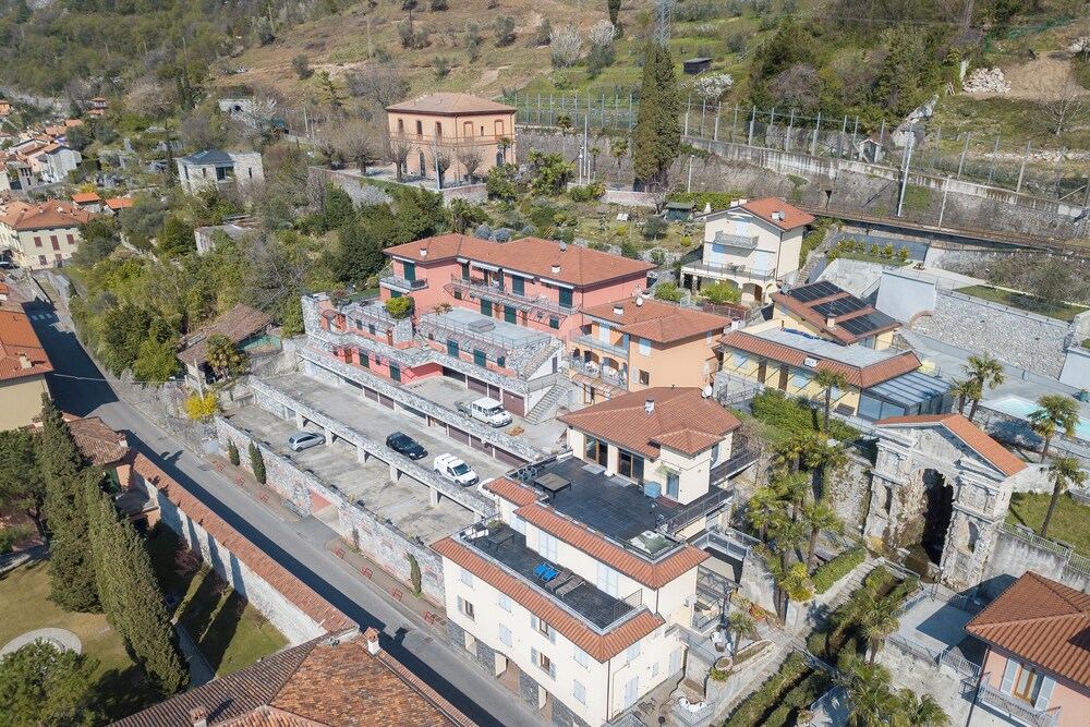Fontana Del Lago Apt. 7
