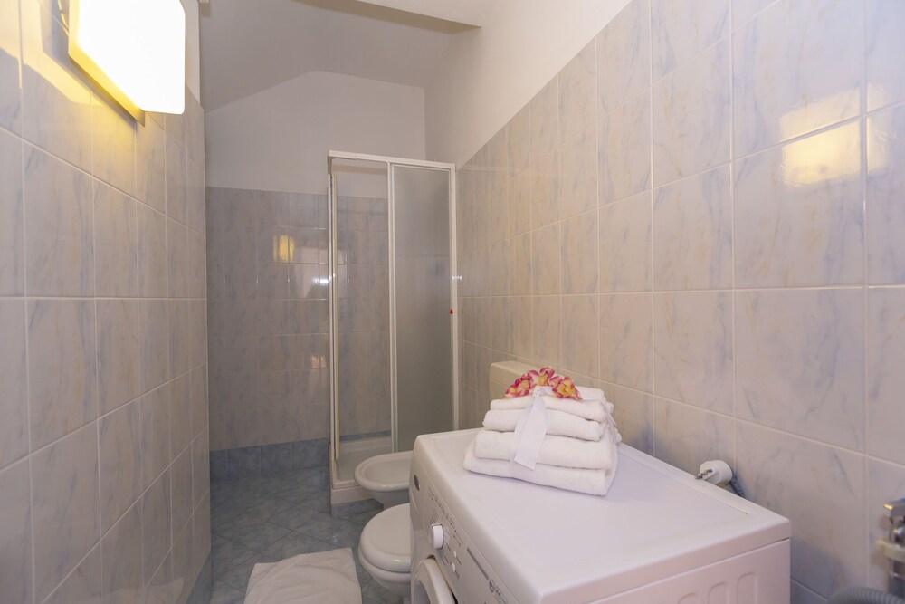 Fontana Del Lago Apt. 9