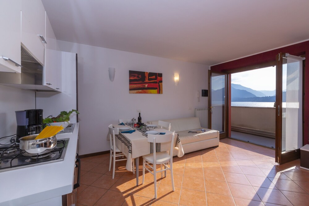 Fontana Del Lago Apt. 9