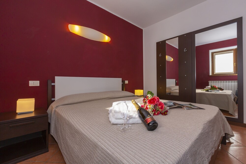 Fontana Del Lago Apt. 9