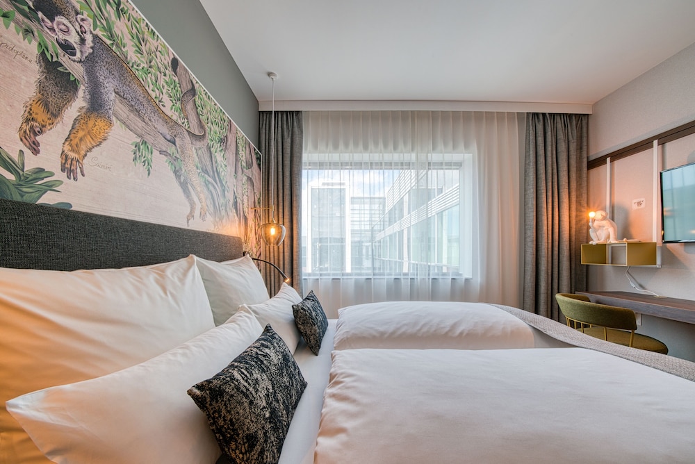 NinetyNine Hotel Amsterdam Airport, Amsterdam: $89 Room Prices