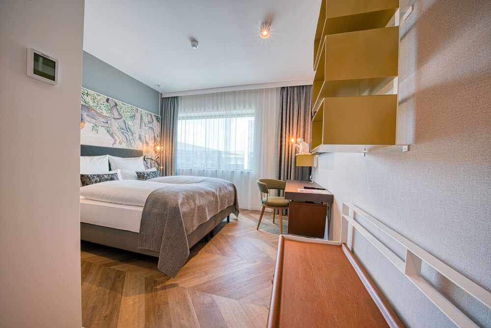 Room Deals for NinetyNine Hotel Amsterdam Airport, Amsterdam starting