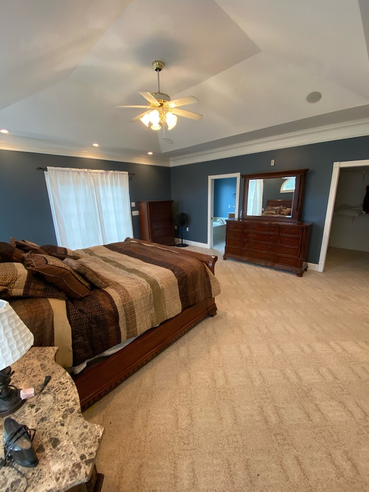 Relaxing Lake View Retreat with Private Pool and Hot Tub Crawford