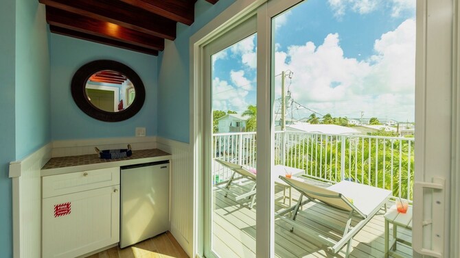 Belle Of The Beach Casa East Beach House Last Key Services 22 Room Prices Deals Reviews Expedia Com Belle Of The Beach Casa East Beach House Last Key Services 22 Room Prices Deals Reviews Expedia Com