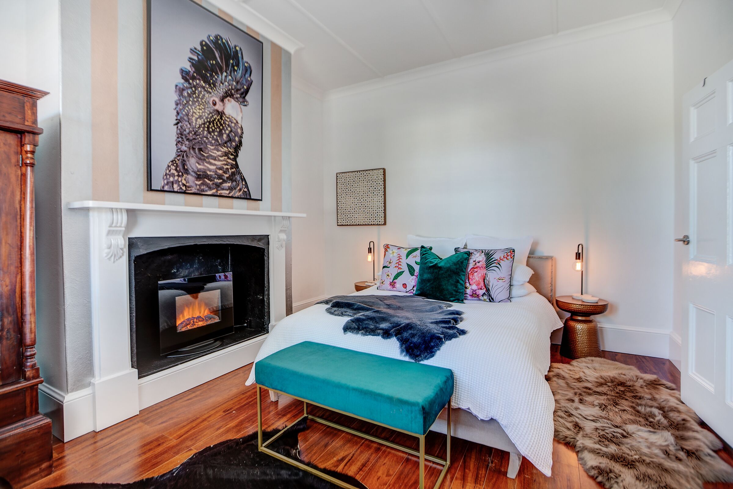 70 On Mortimer "black Cockatoo Room" is a Self Contained 1 Bedroom Unit