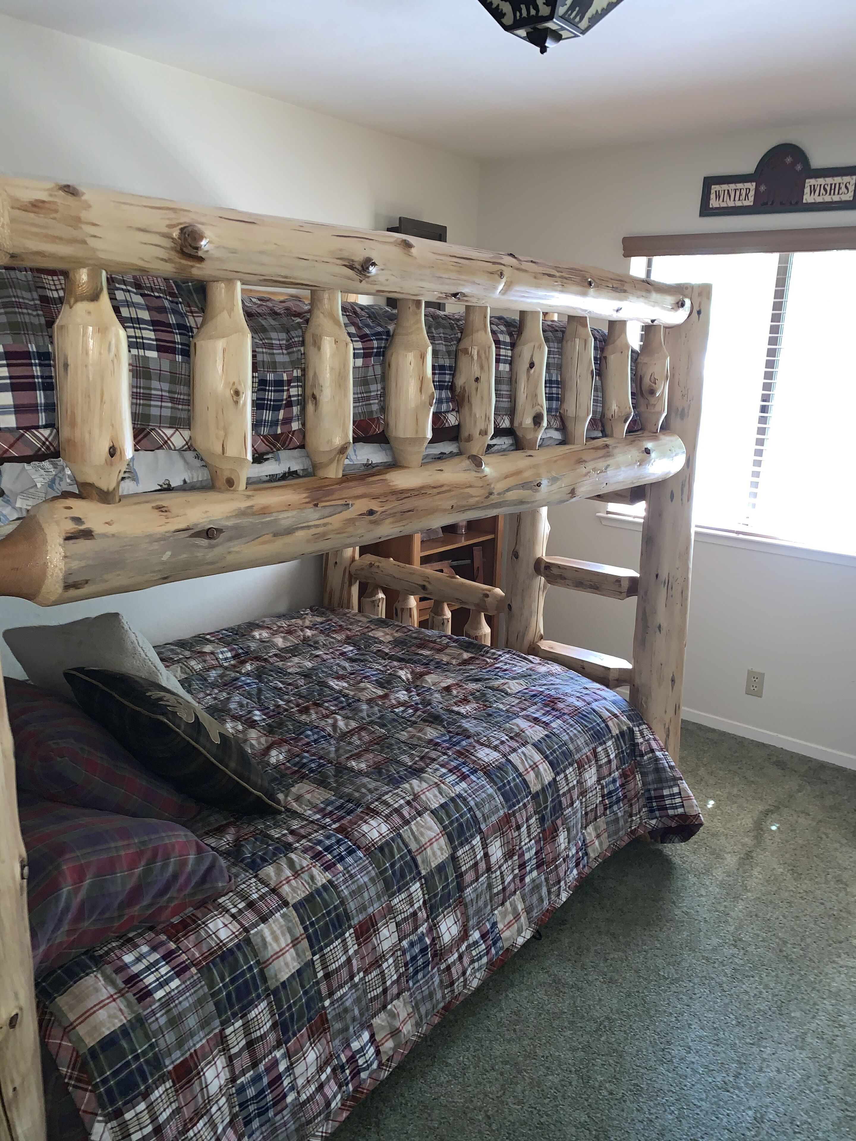 The Lazy Lodge Cabin in Cold Springs *WiFi and AT&T cell service working” in Long Barn, United States