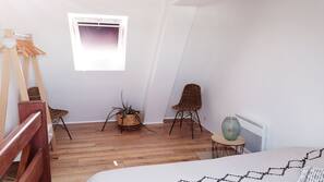 1 bedroom, linens