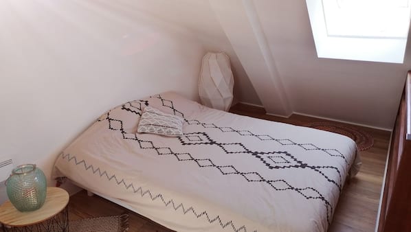 1 bedroom, linens
