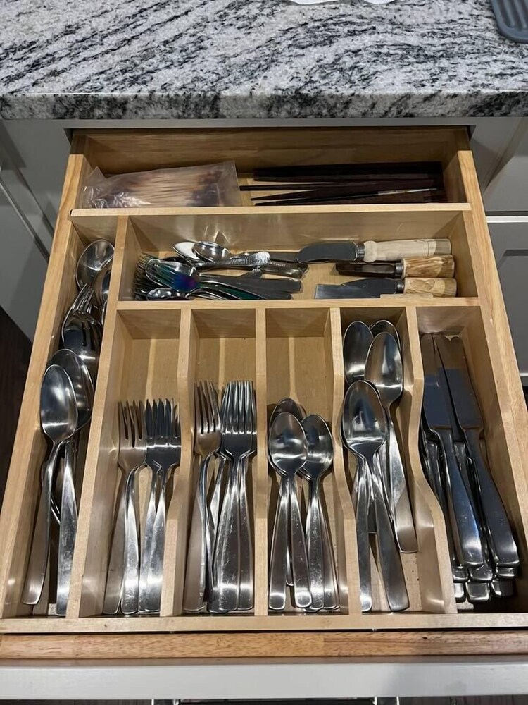 New Townhome | 2 Mins from downtown | AVL Mtn area