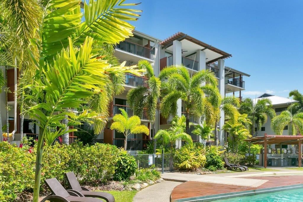 Blue Lagoon Lakeside Studio