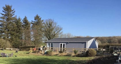 Stunning 2-bed Cottage Countryside Outside Ayr