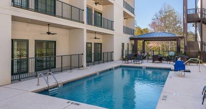 400 Ocean Suites by Lighthouse Vacations