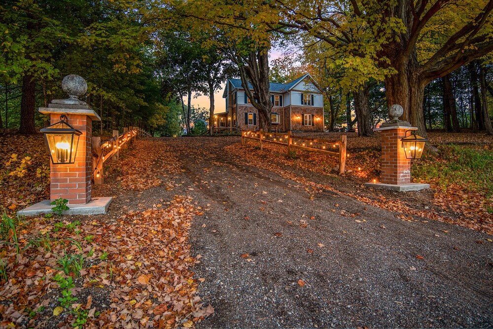 Modern Smart Home on 20 Pastoral Acres w/ Private Heated Pool & Hot Tub