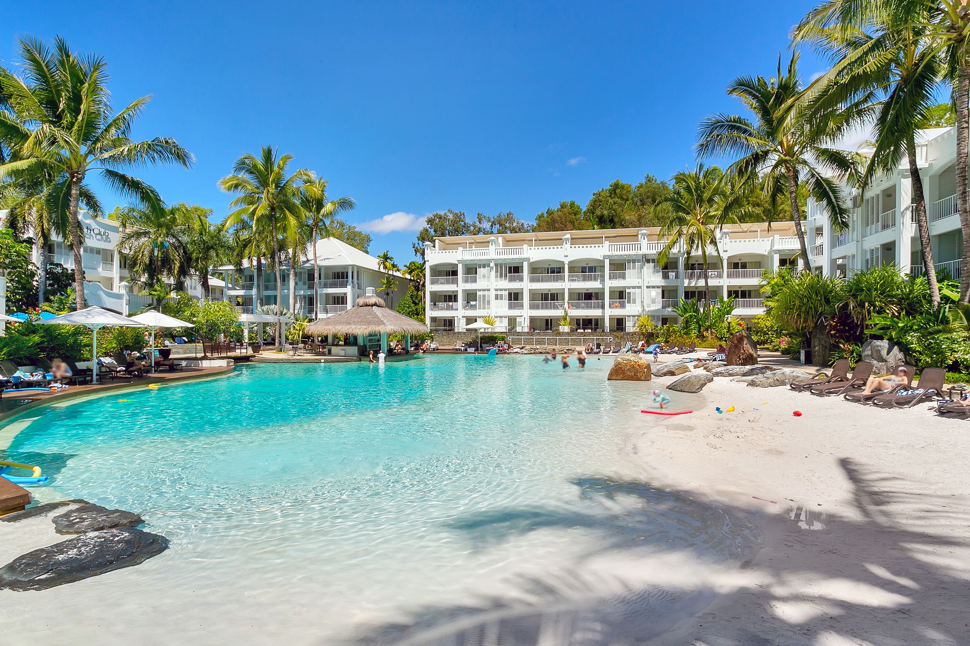 Peppers Beach Club Resort @ Palm Cove 2121/2122 3 Bedroom Apt Spa Bath