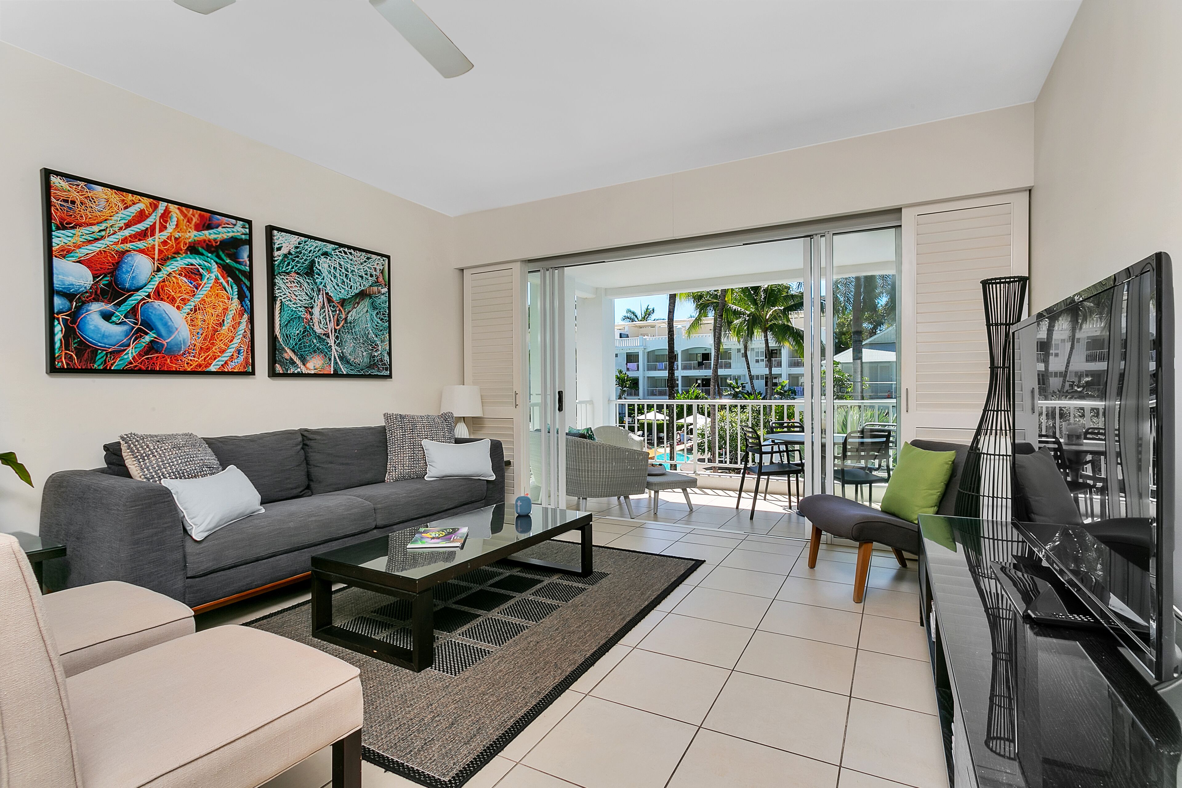 Peppers Beach Club Resort @ Palm Cove 2121/2122 3 Bedroom Apt Spa Bath