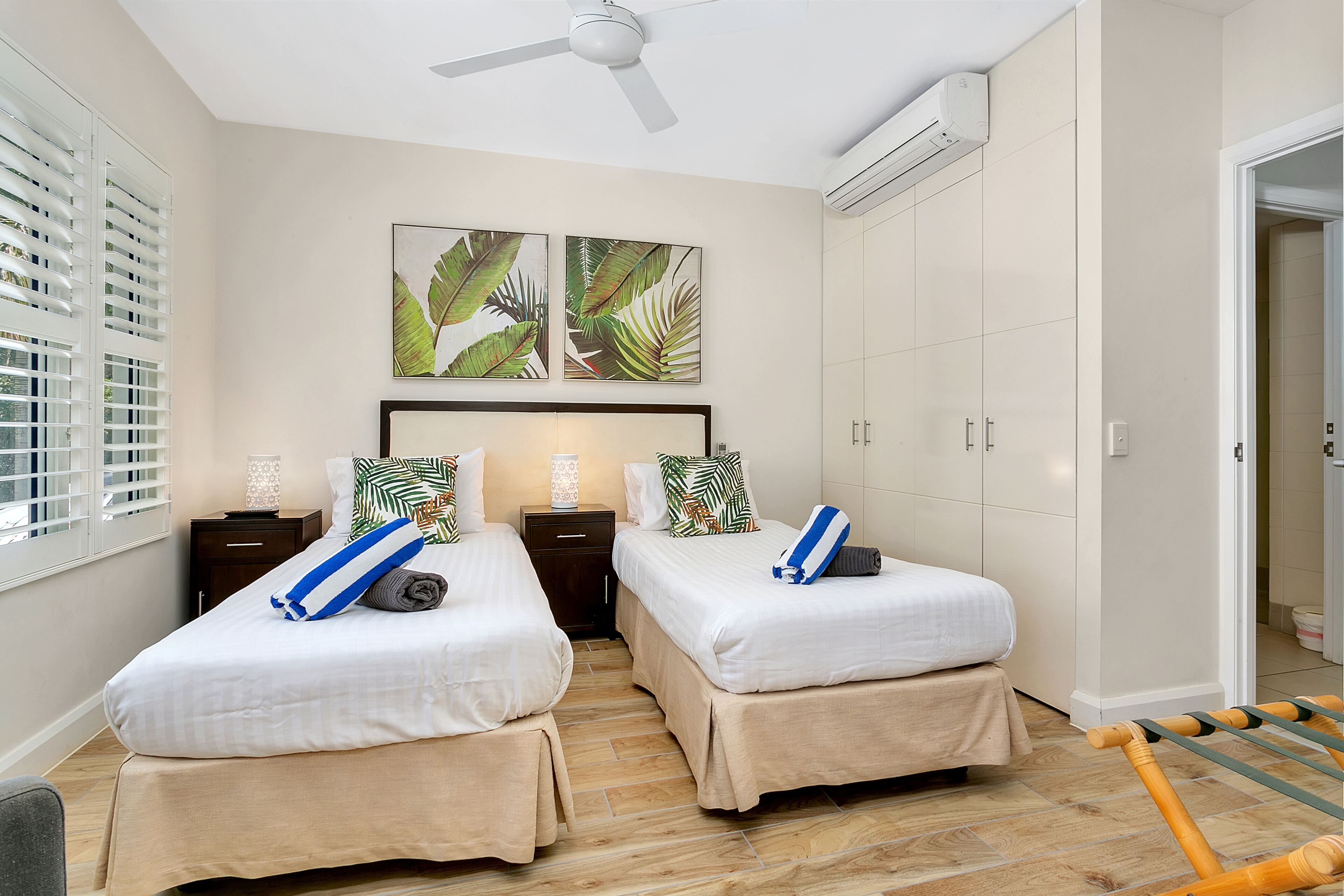 Peppers Beach Club Resort @ Palm Cove 2121/2122 3 Bedroom Apt Spa Bath
