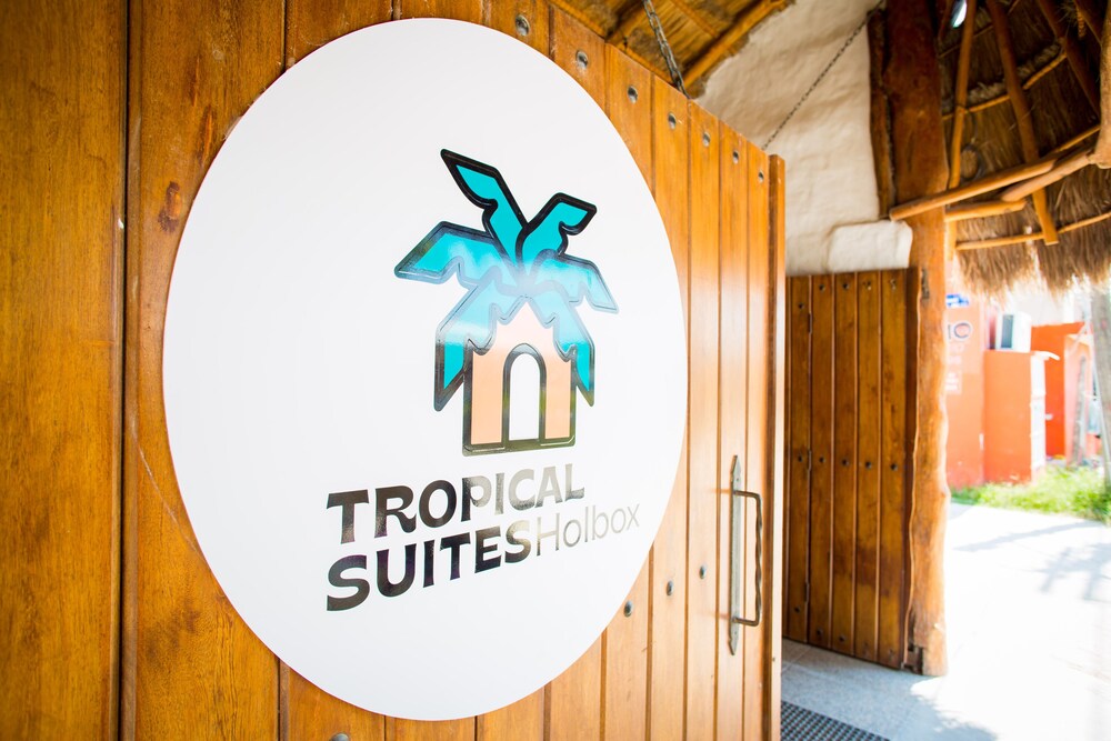 Tropical Suites by MIJ