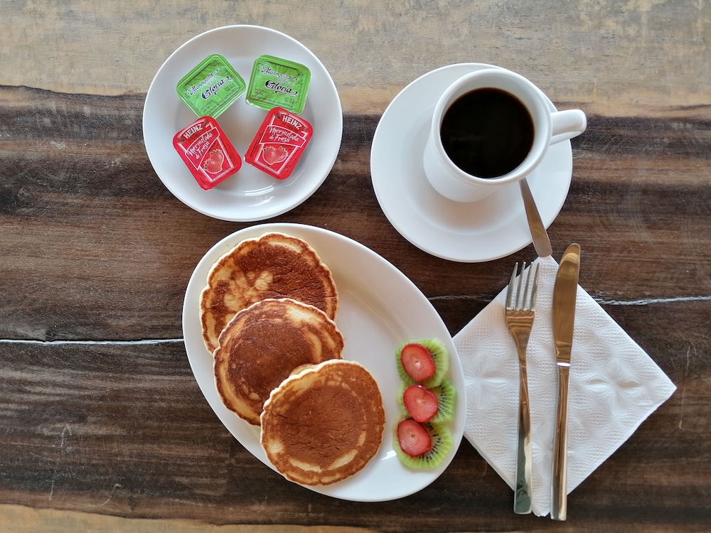 Tropical Suites by MIJ