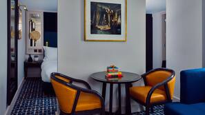 Premium bedding, free minibar, in-room safe, desk