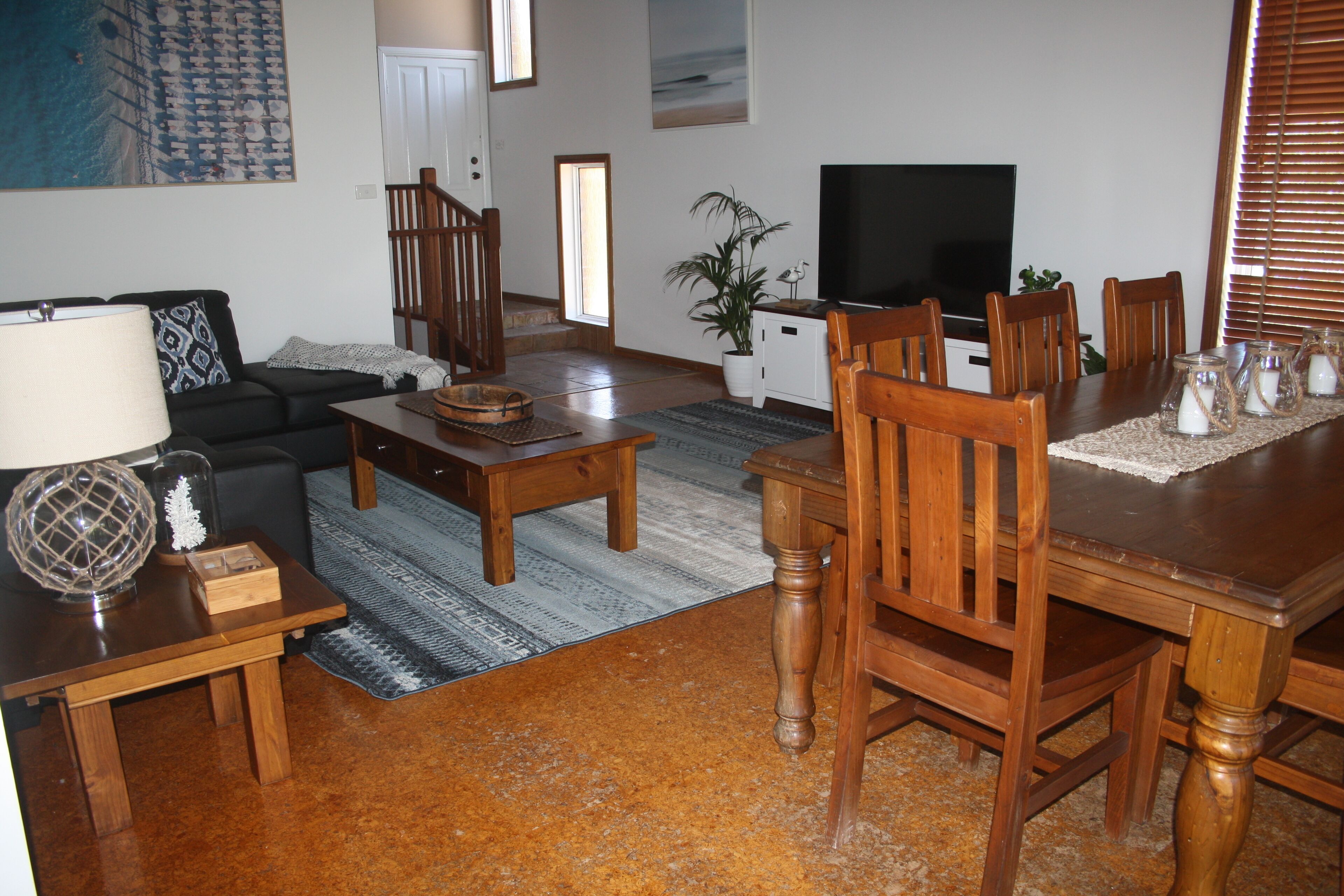 Large Family Friendly Home With two Separate Living Areas