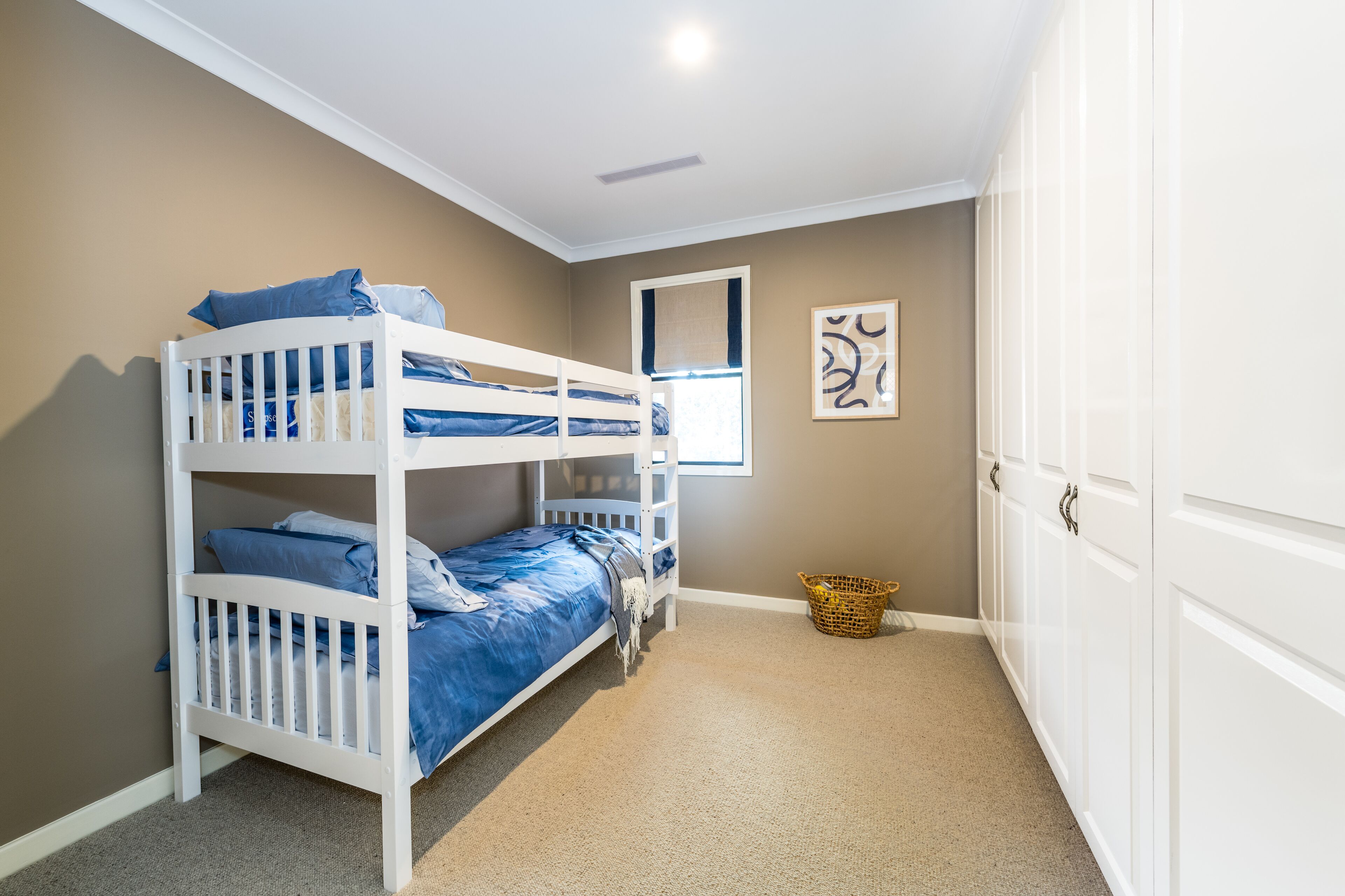 Hedge House- luxury space style location