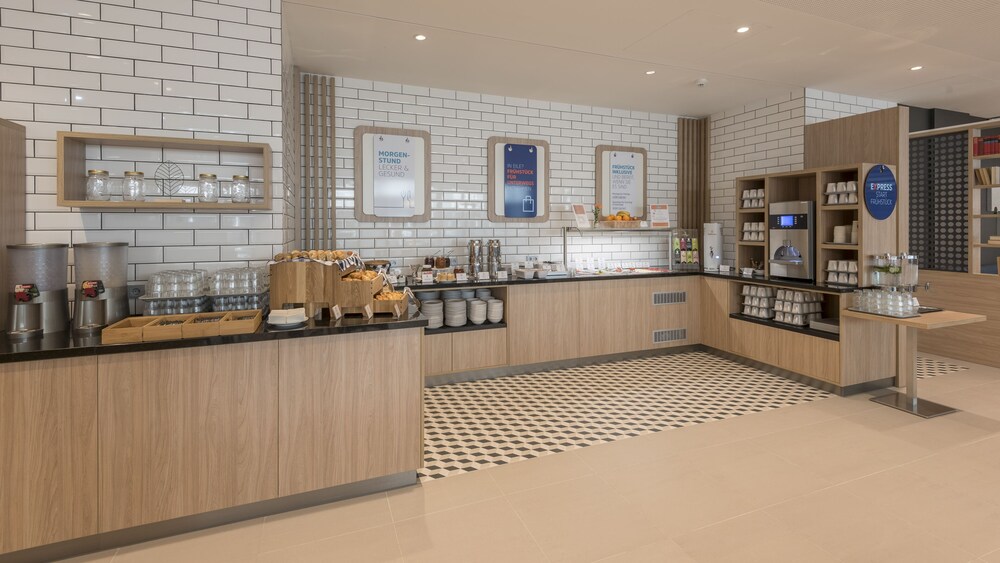 Photo - Holiday Inn - Mannheim City - Hauptbahnhof by IHG