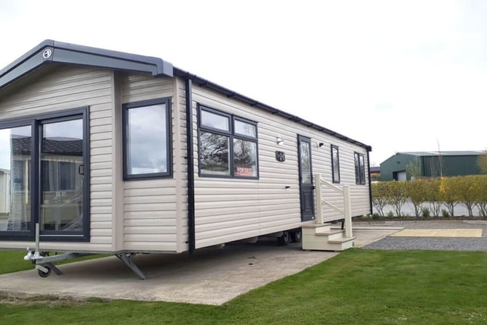 Lovely 2-bed Caravan in Prestonpans