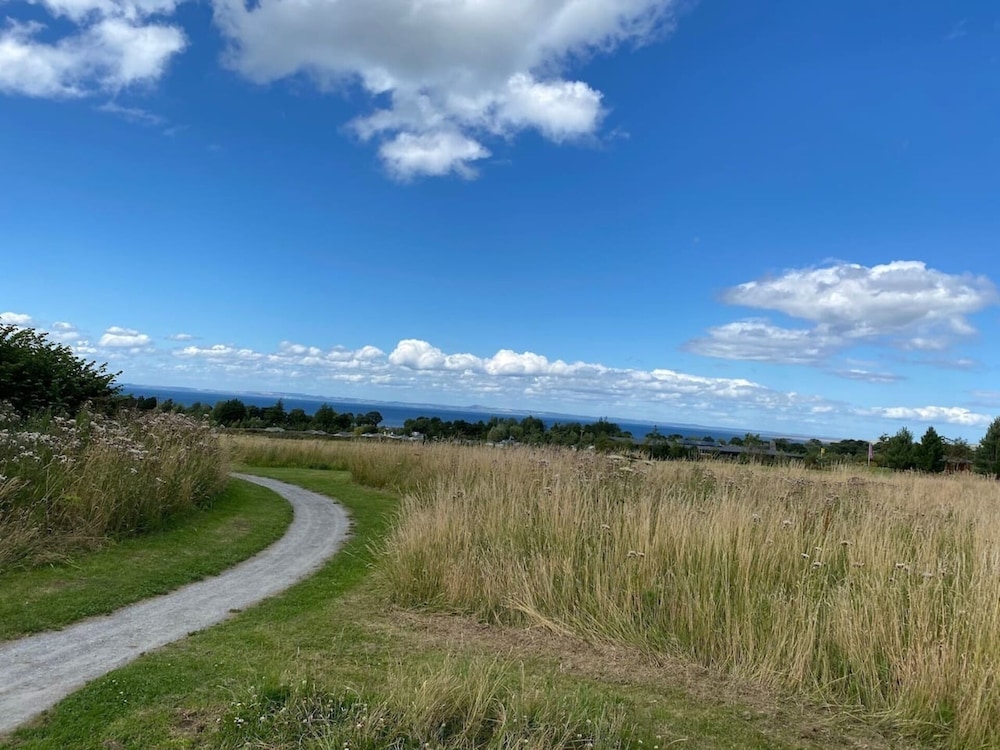 Lovely 2-bed Caravan in Prestonpans