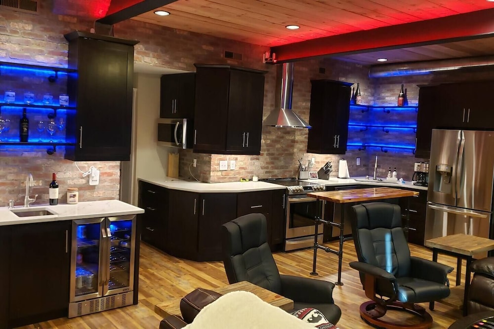 First Turn Luxury Condo at Charlotte Motor Speedway Concord Vrbo