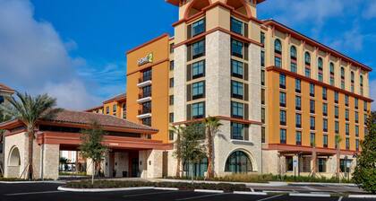Home2 Suites by Hilton Orlando at Flamingo Crossings