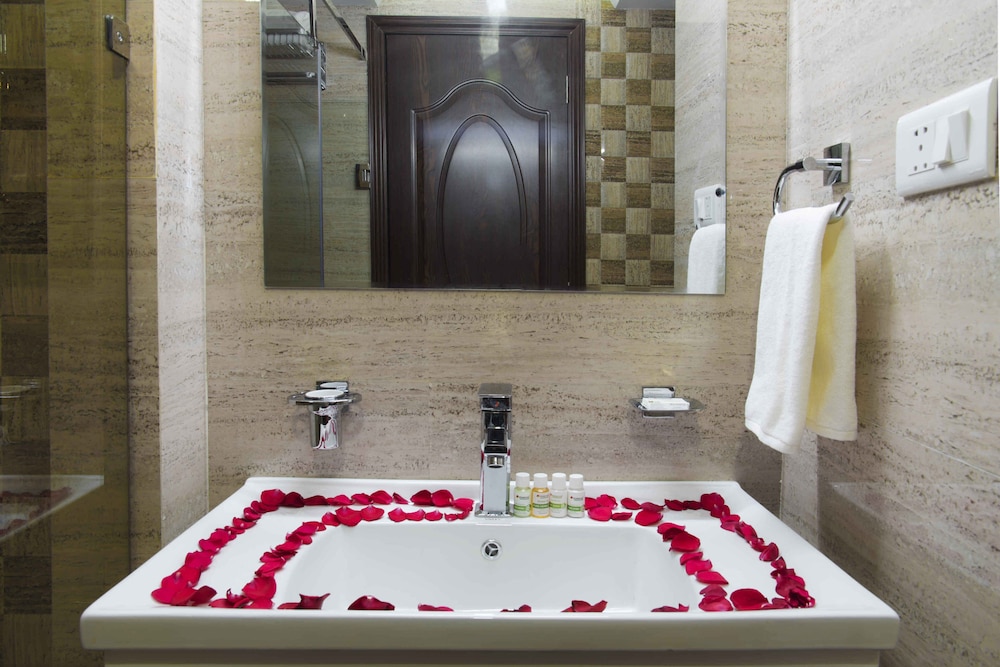 Treehouse MARS Valley View in Shimla Best Rates & Deals on Orbitz